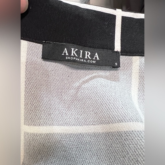 AKIRA CHICAGO Black and white grid pattern blazer‎ size S. - Picture 10 of 14